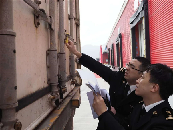 1588990020143629.jpg 進(jìn)口肉類產(chǎn)品報(bào)關(guān)代理